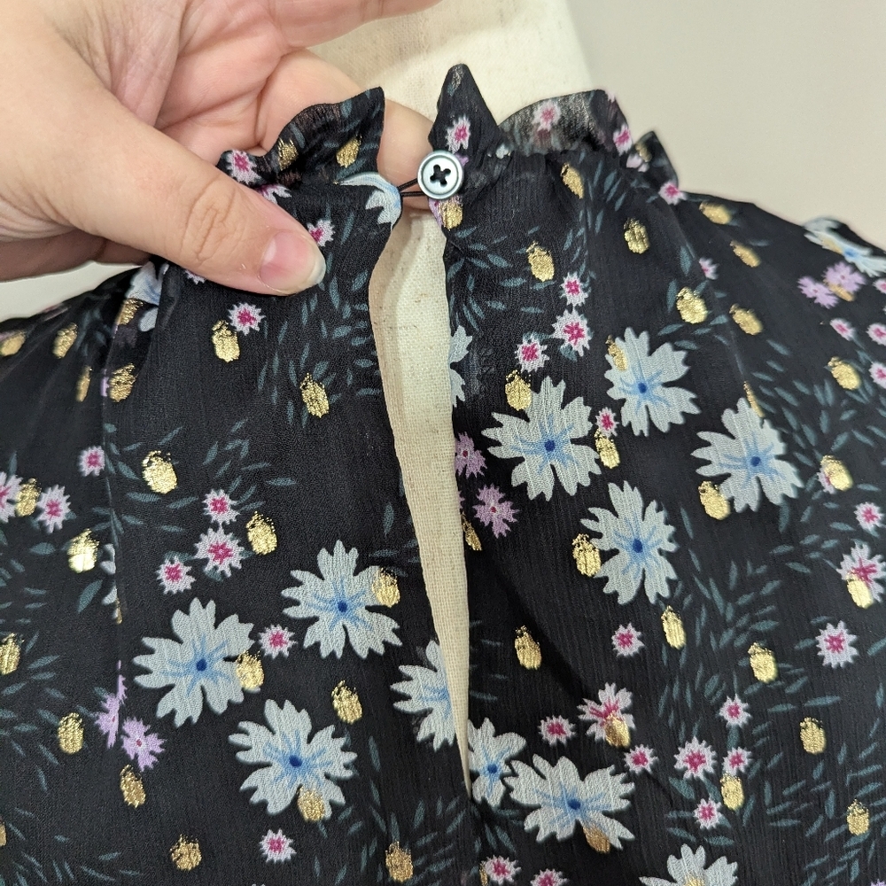 3/$30 LOFT Ruffle Neck Peplum Tank Blouse Medium - Picture 6 of 8